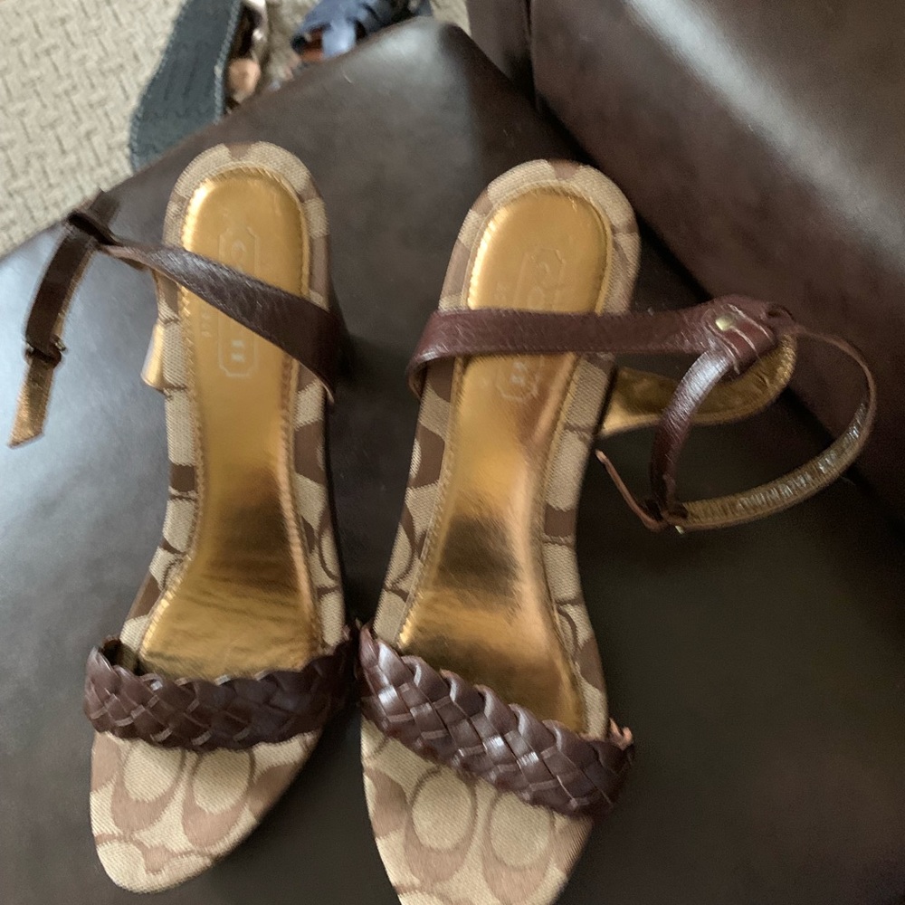 Coach Sandals size 8.5